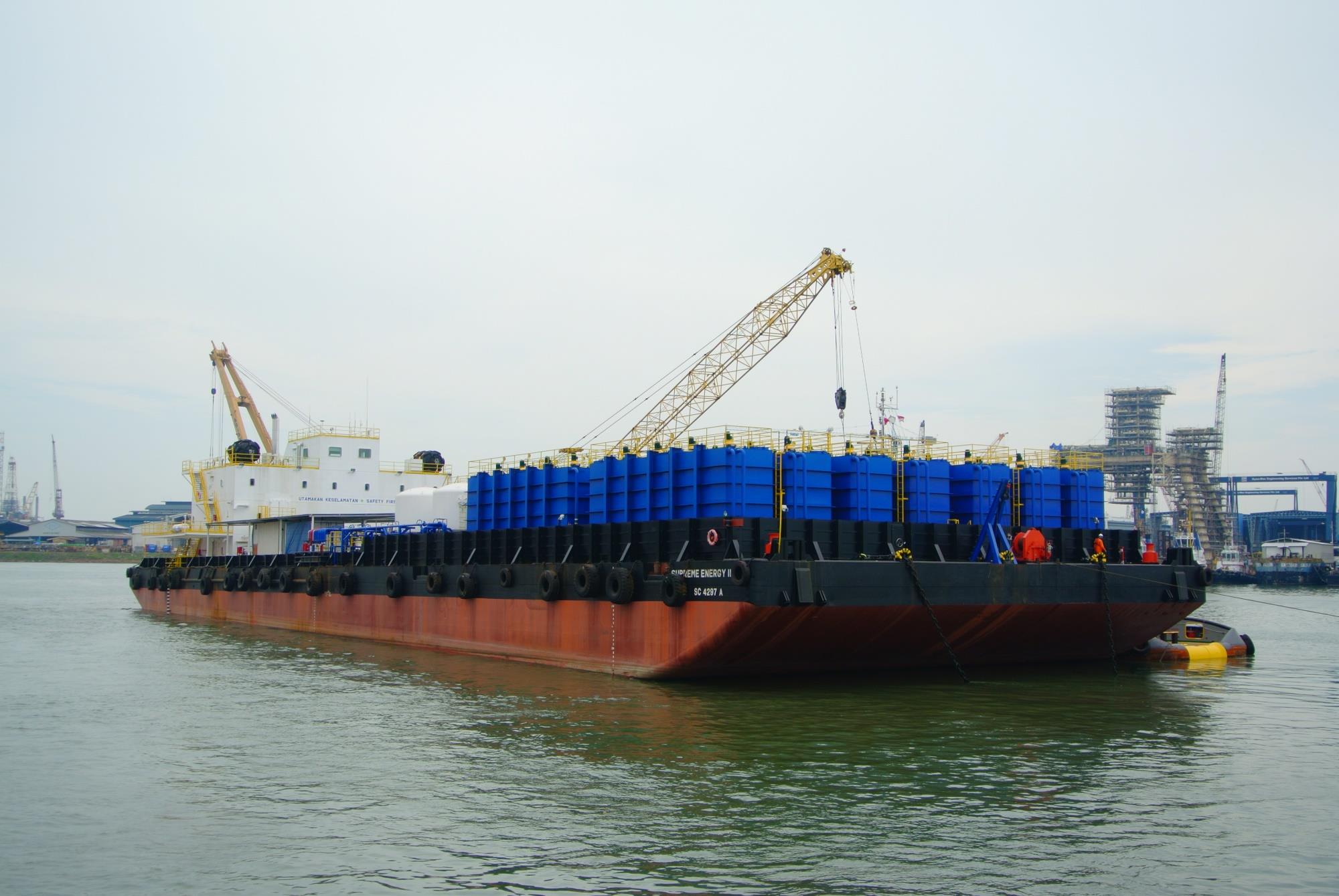 Supreme Energy II — FLMP barge