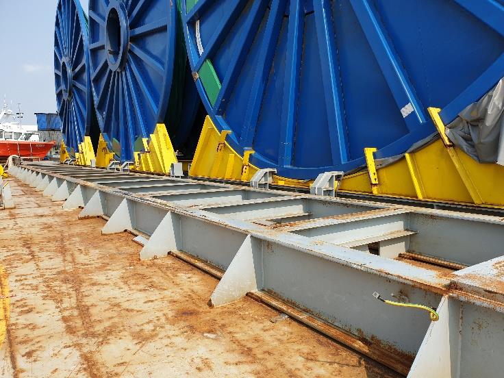 Cable reel inspection on shore