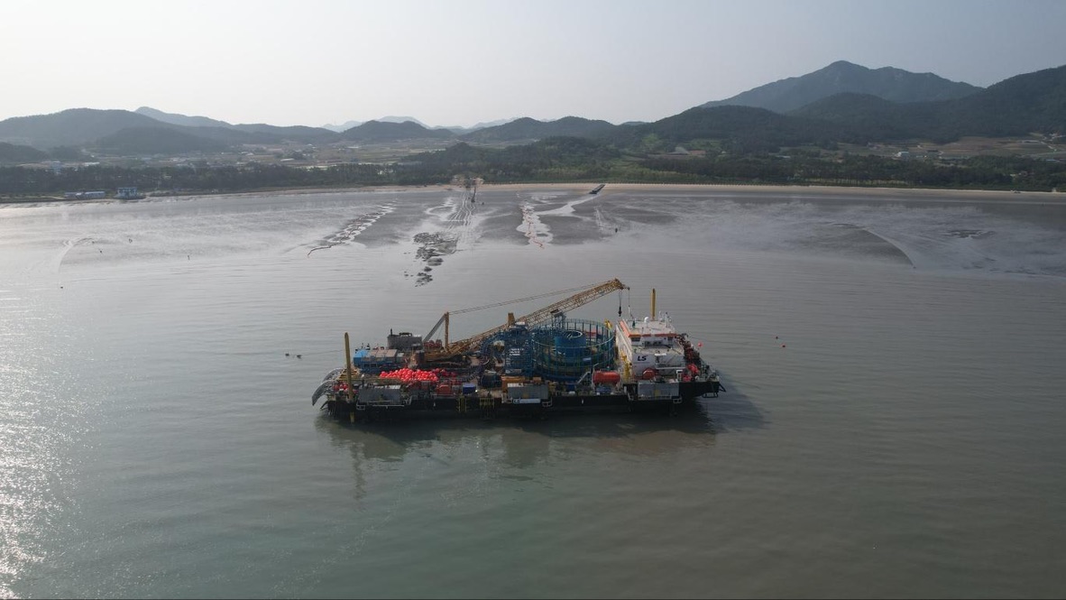 CLB GL2030 in the nearshore approach — Jeonnam landfall