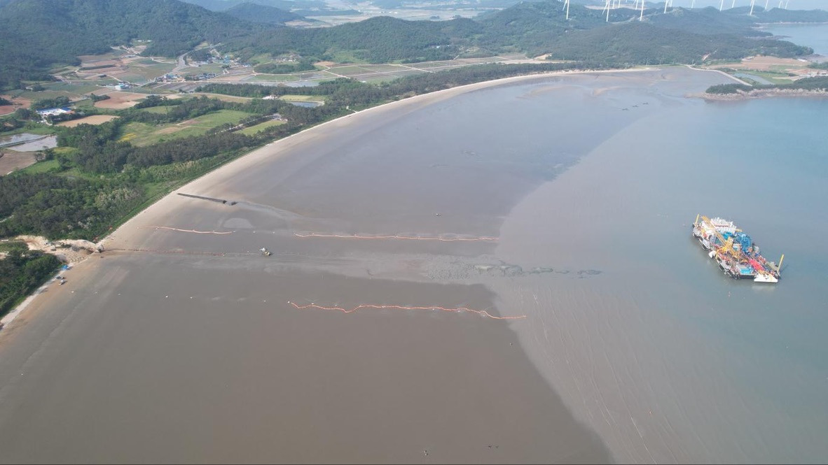 Aerial of the JN1 landfall corridor — beach approach
