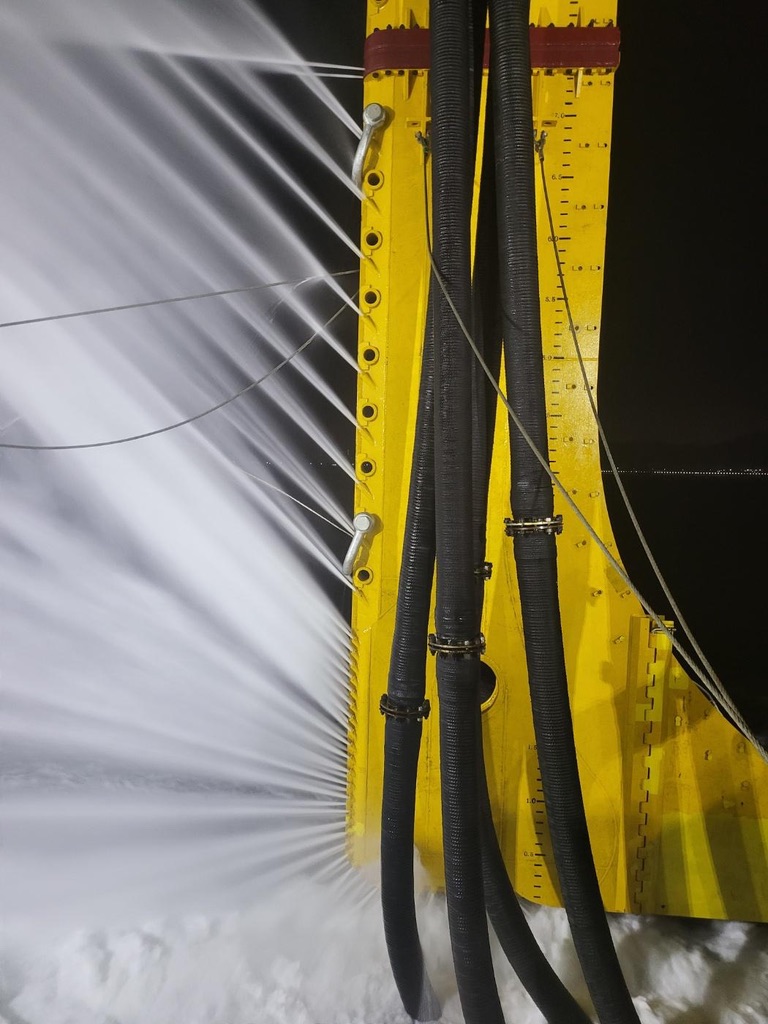 Dimension Vertical Injector — jetting test for 10 m burial