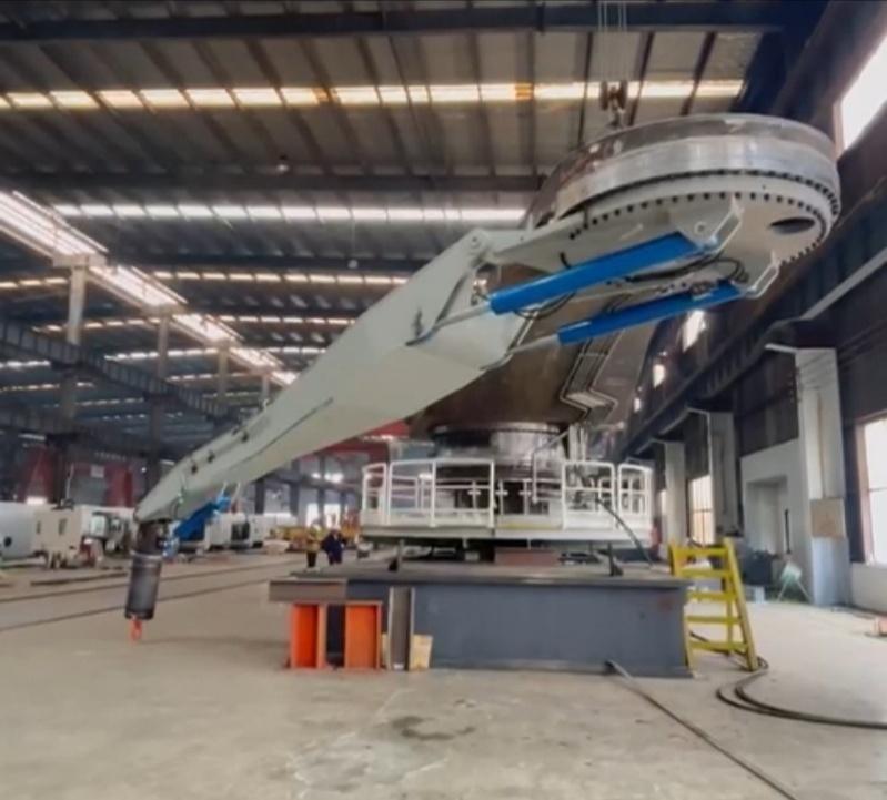 Factory Acceptance Test — spooling arm boom and slew bearing